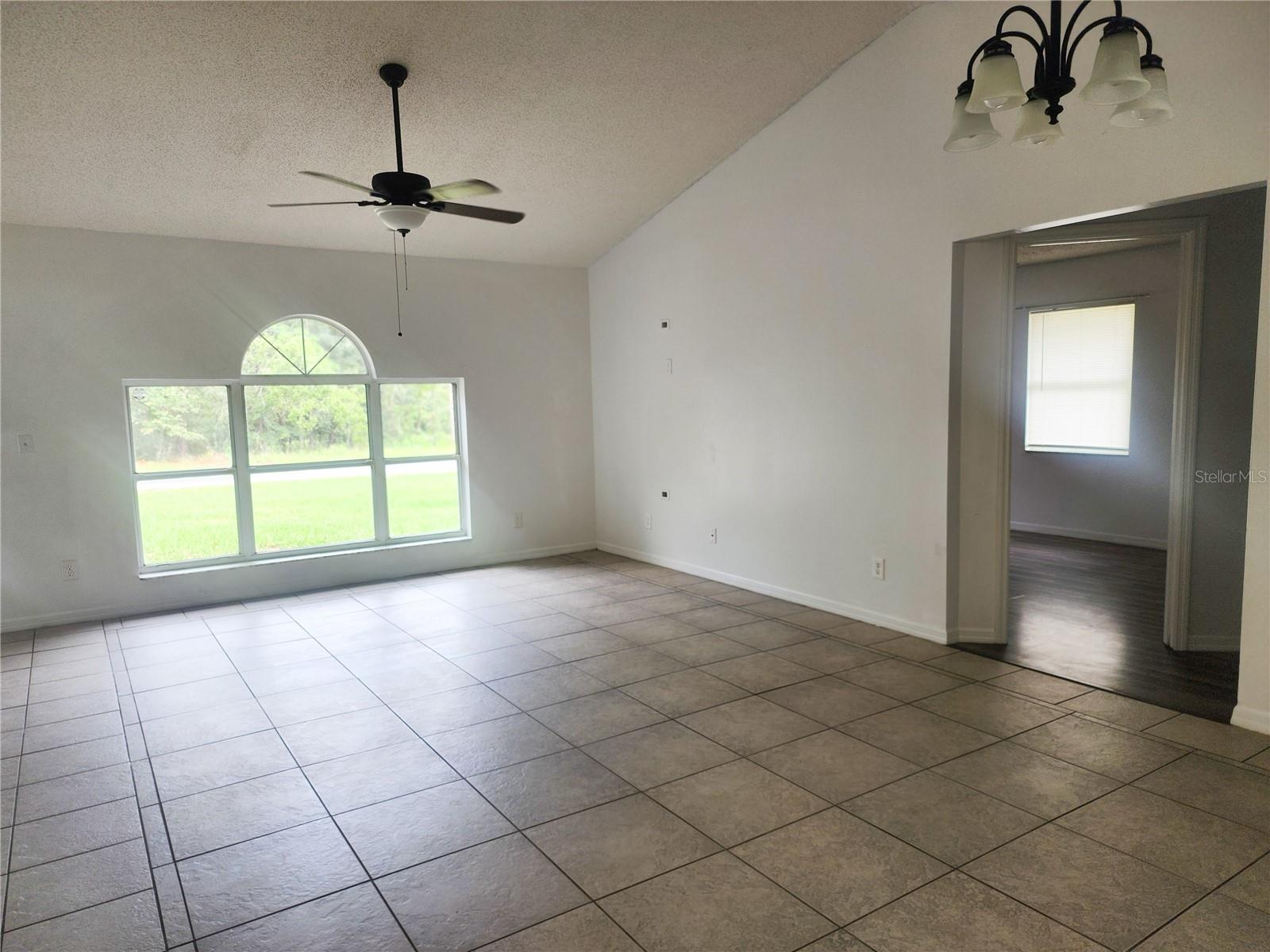 Image 7 of 31 For 9392 Sandree Drive
