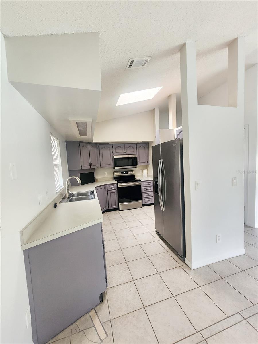 Image 9 of 31 For 9392 Sandree Drive