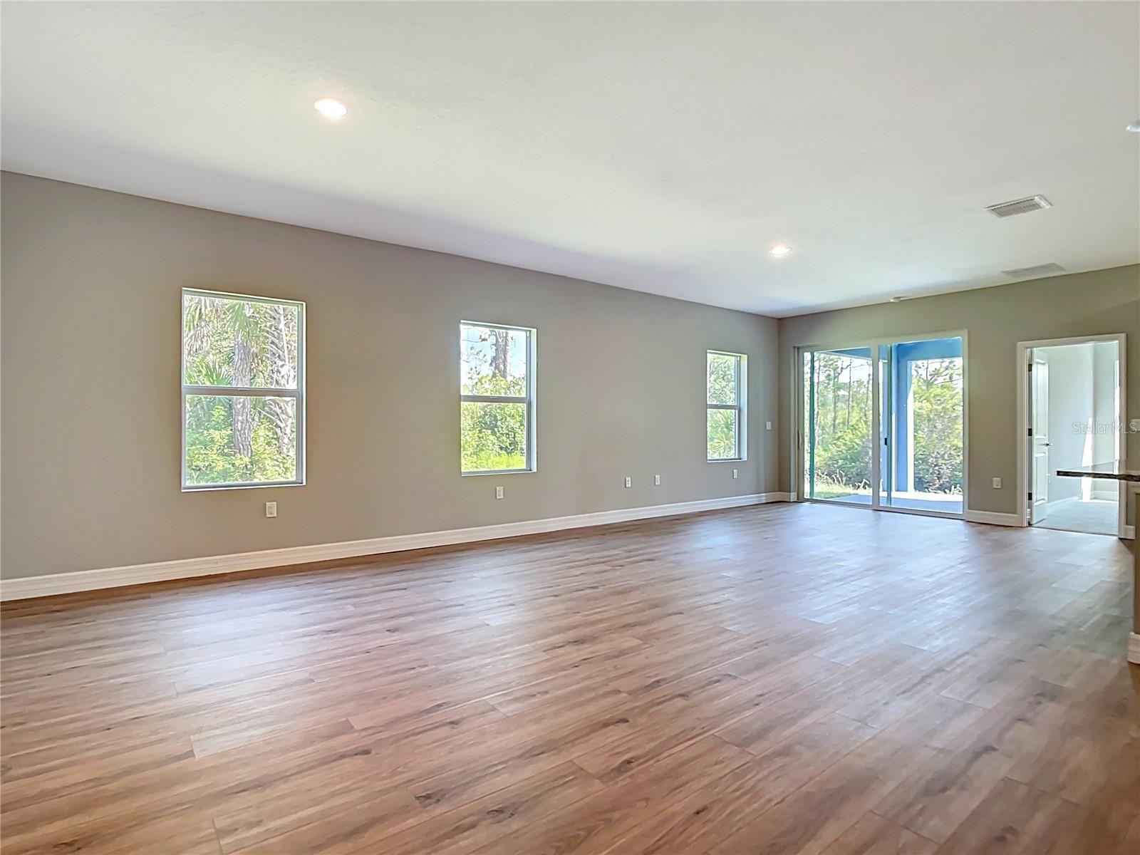 Image 4 of 24 For 2144 Sadnet Lane