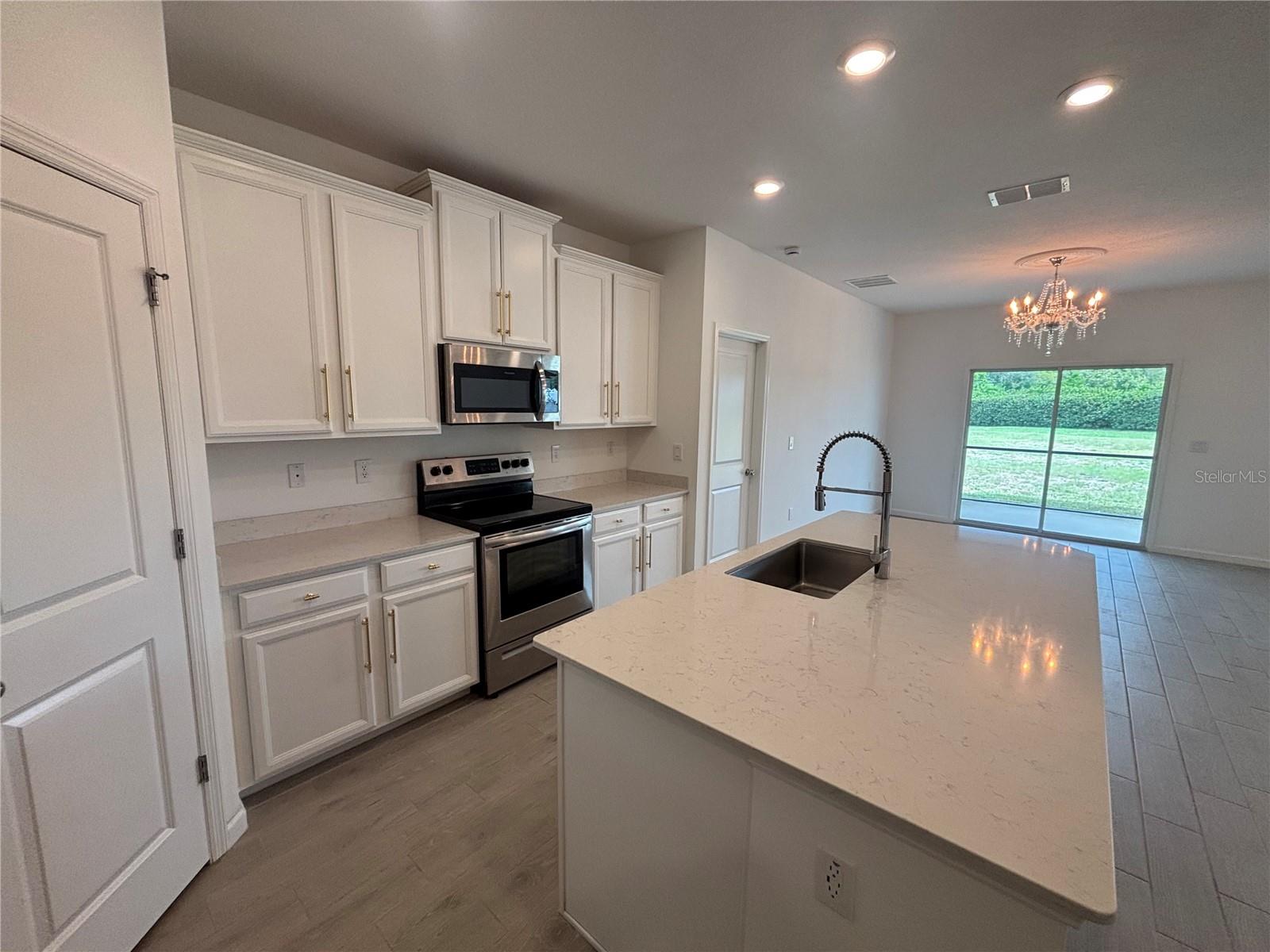 Image 7 of 37 For 9145 58th Circle