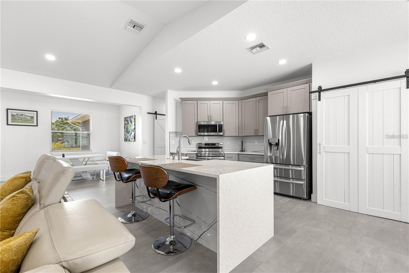 Image 22 of 39 For 10291 67th Terrace