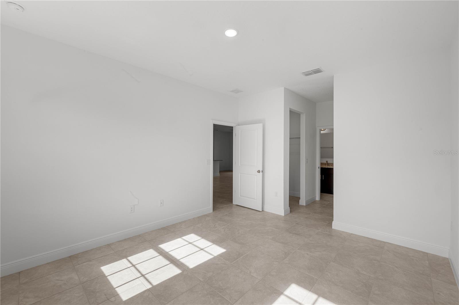 Image 16 of 32 For 9872 Essex Terrace