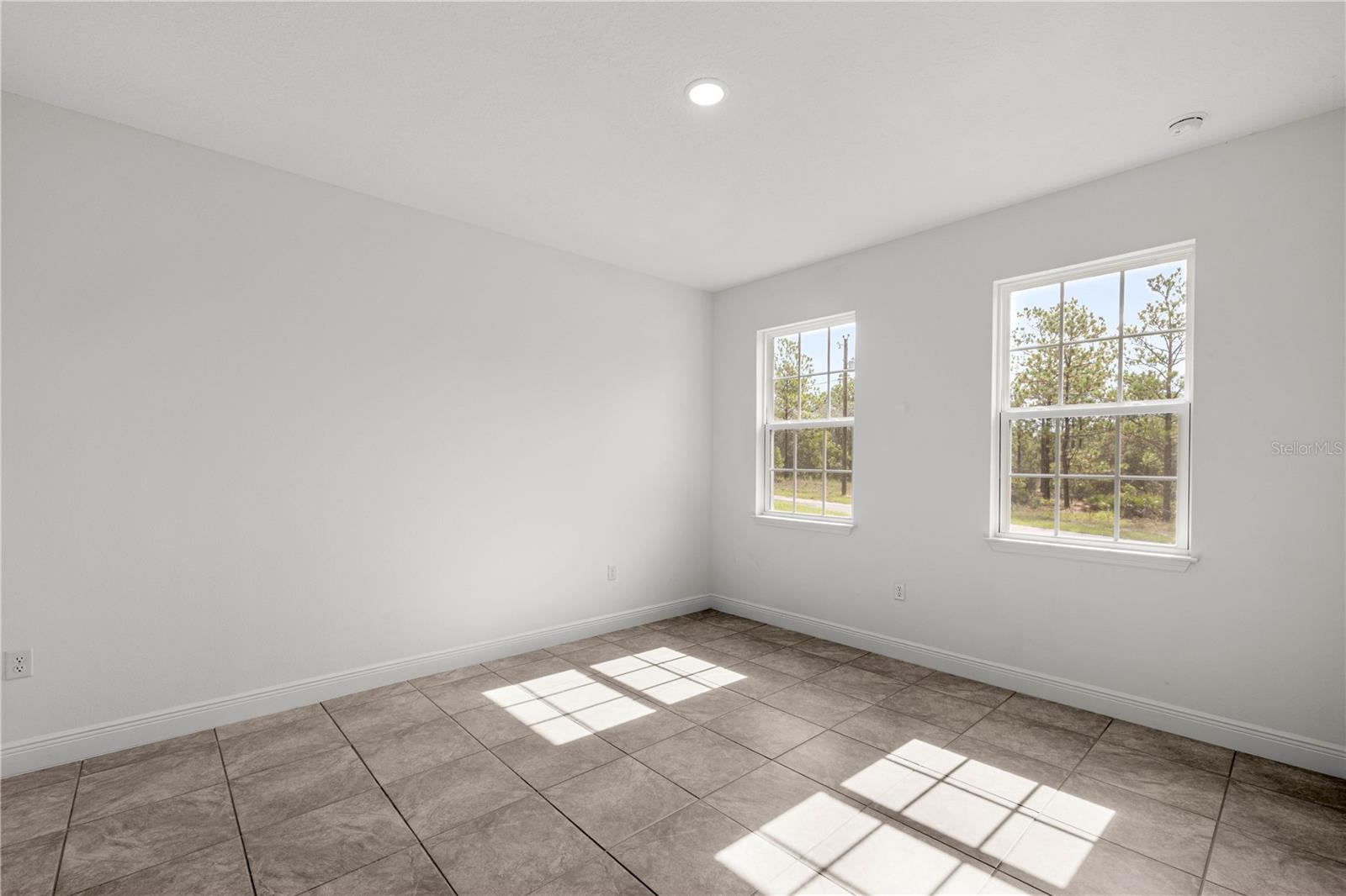 Image 17 of 32 For 9872 Essex Terrace