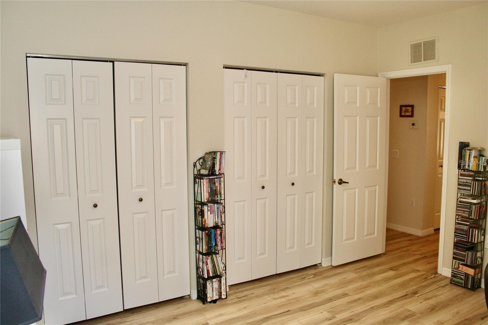 Image 33 of 51 For 8735 192nd Court Road