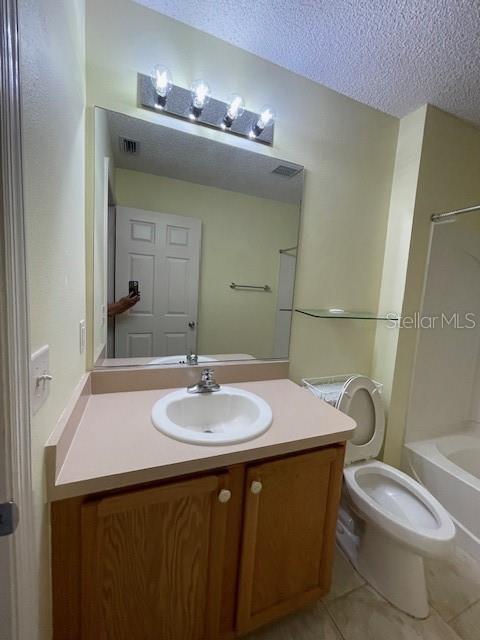 Image 21 of 27 For 2744 Collington Drive
