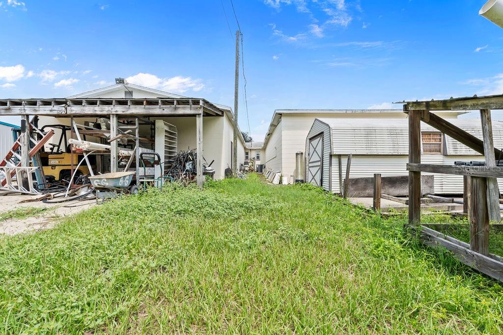 Image 14 of 33 For 2728 Dunnellon Road
