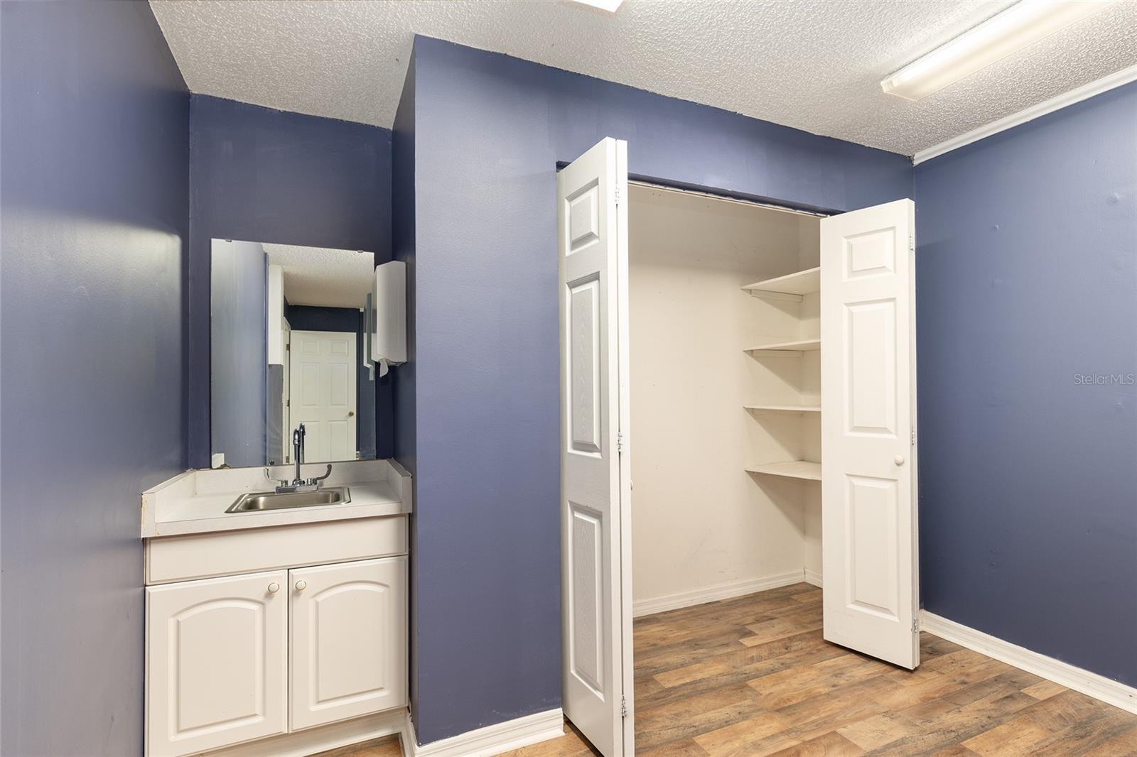 Image 22 of 29 For 2801 College Road 16