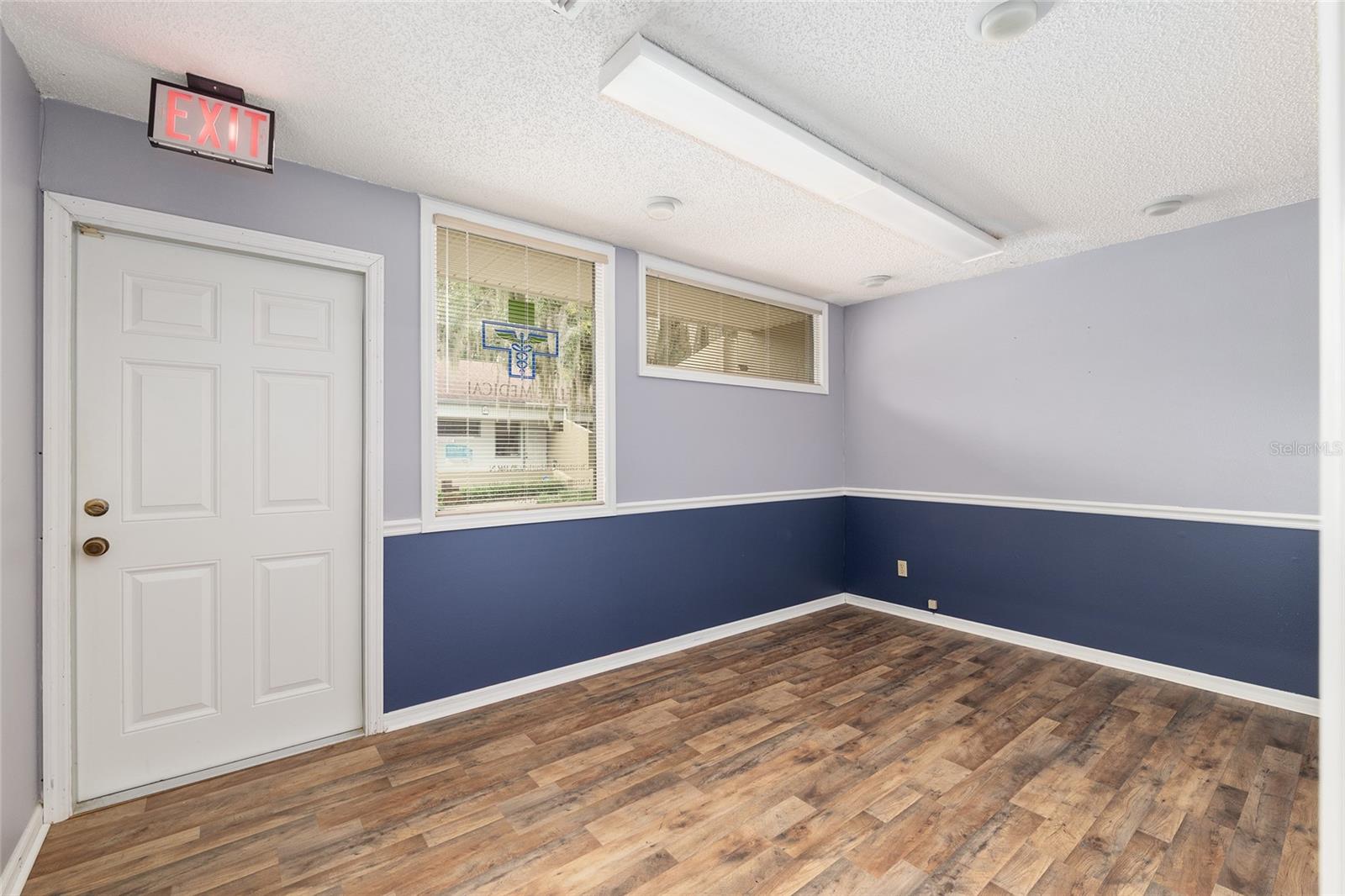 Image 6 of 29 For 2801 College Road 16