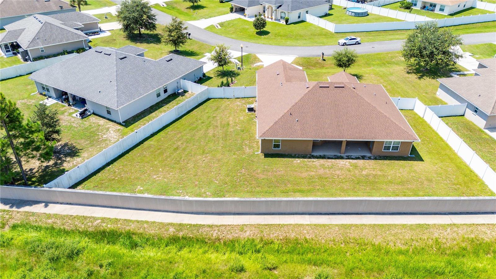 Image 7 of 46 For 9637 51st Circle