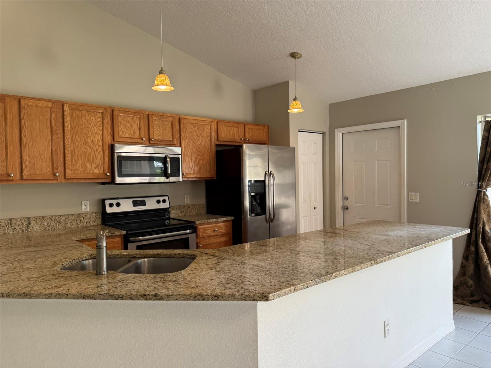 Image 25 of 56 For 9735 Dunnellon Road 31