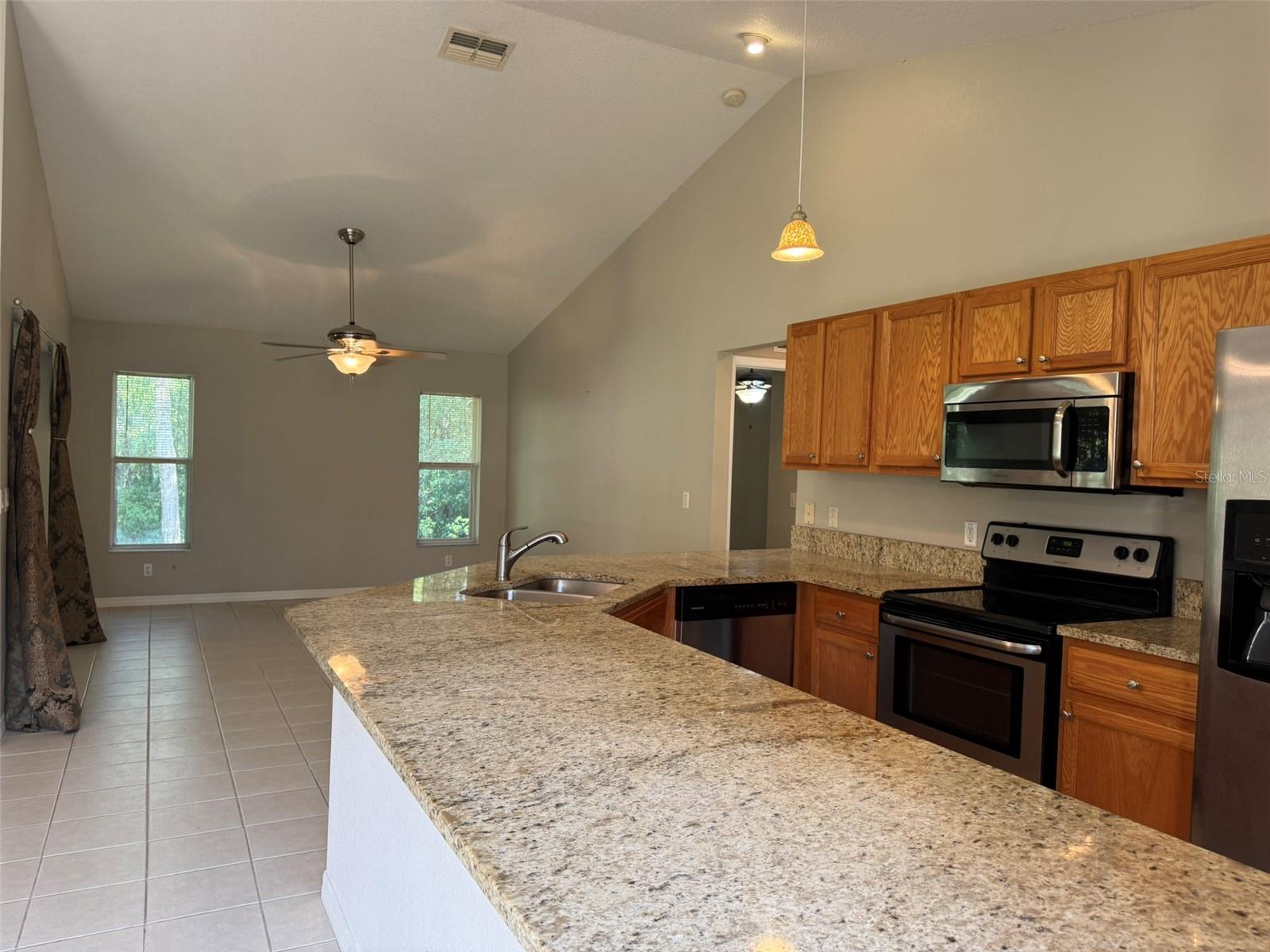 Image 26 of 56 For 9735 Dunnellon Road 31