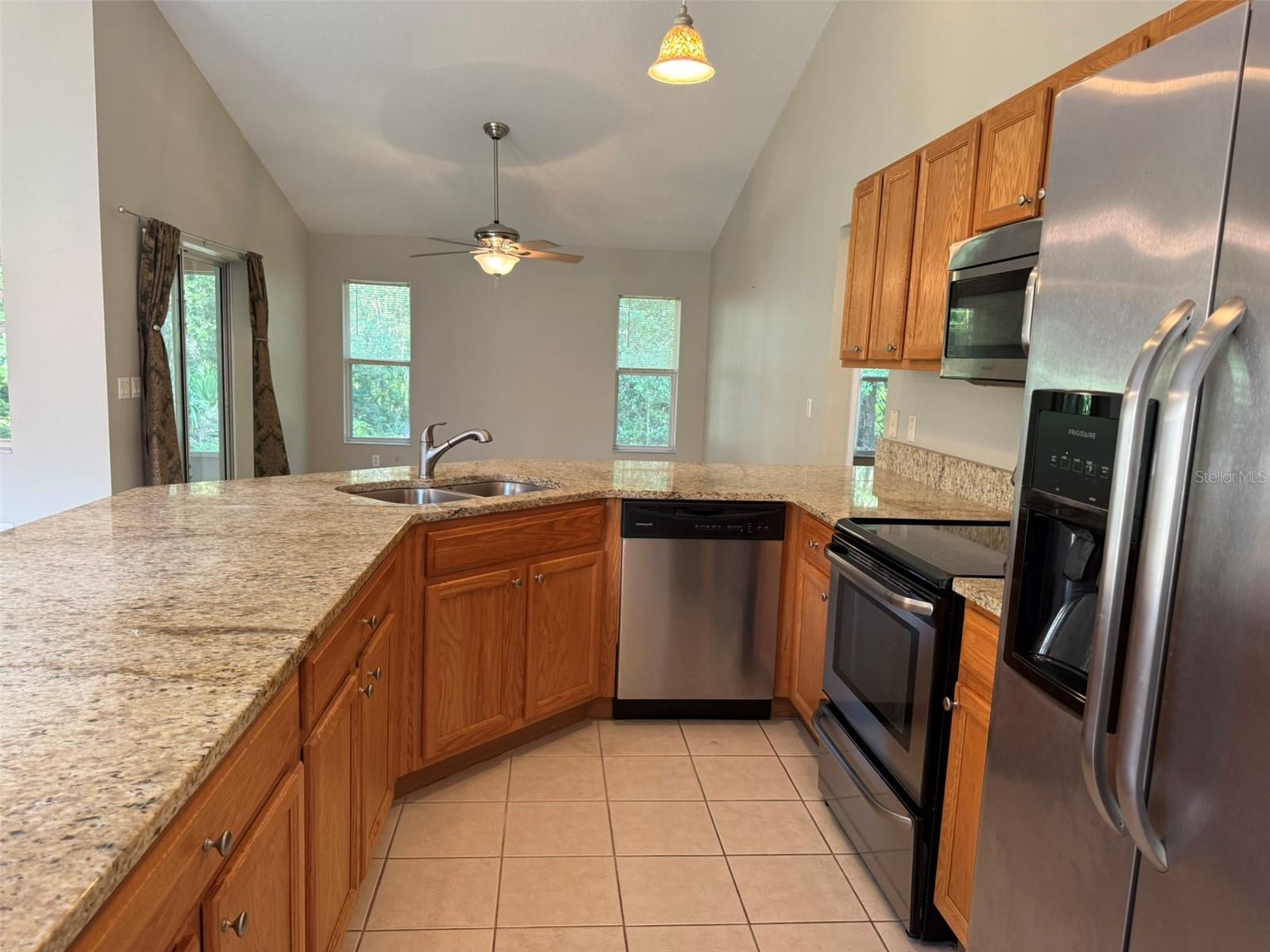 Image 27 of 56 For 9735 Dunnellon Road 31
