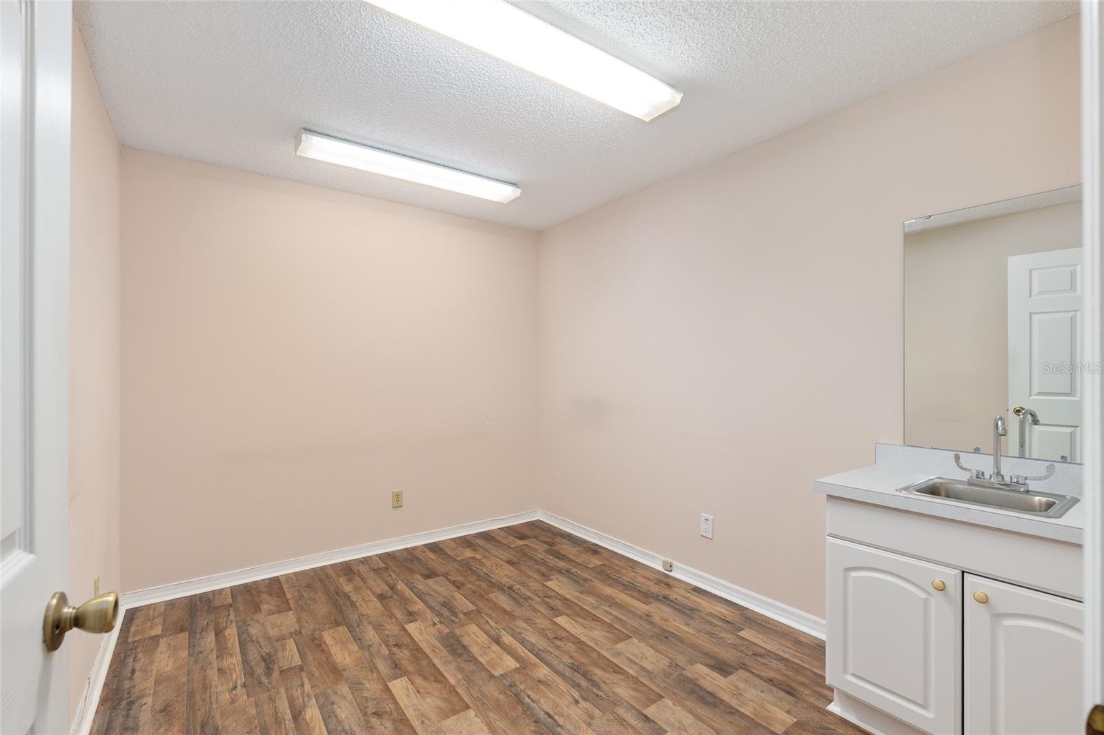 Image 15 of 29 For 2801 College Road 16