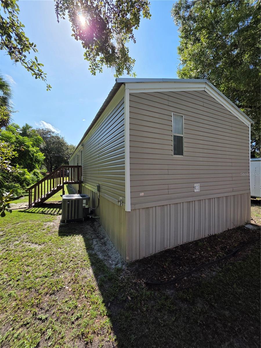 Image 2 of 30 For 2880 Cr 426a