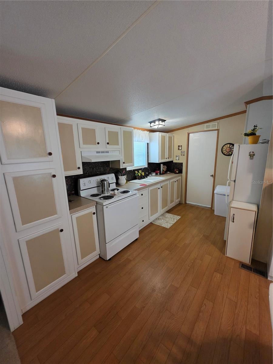 Image 6 of 30 For 2880 Cr 426a