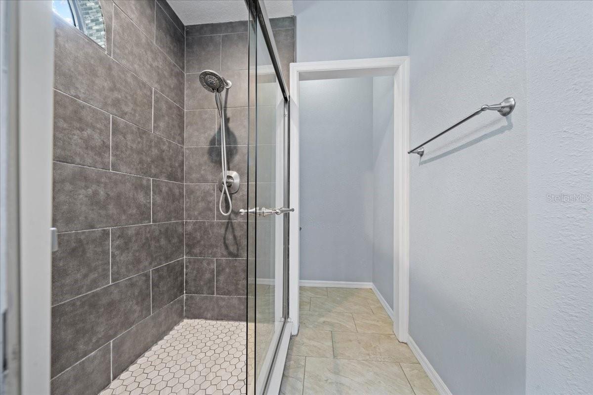Image 13 of 49 For 1040 50th Avenue