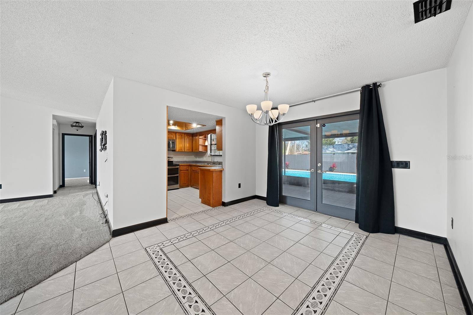 Image 12 of 51 For 5011 33rd Avenue