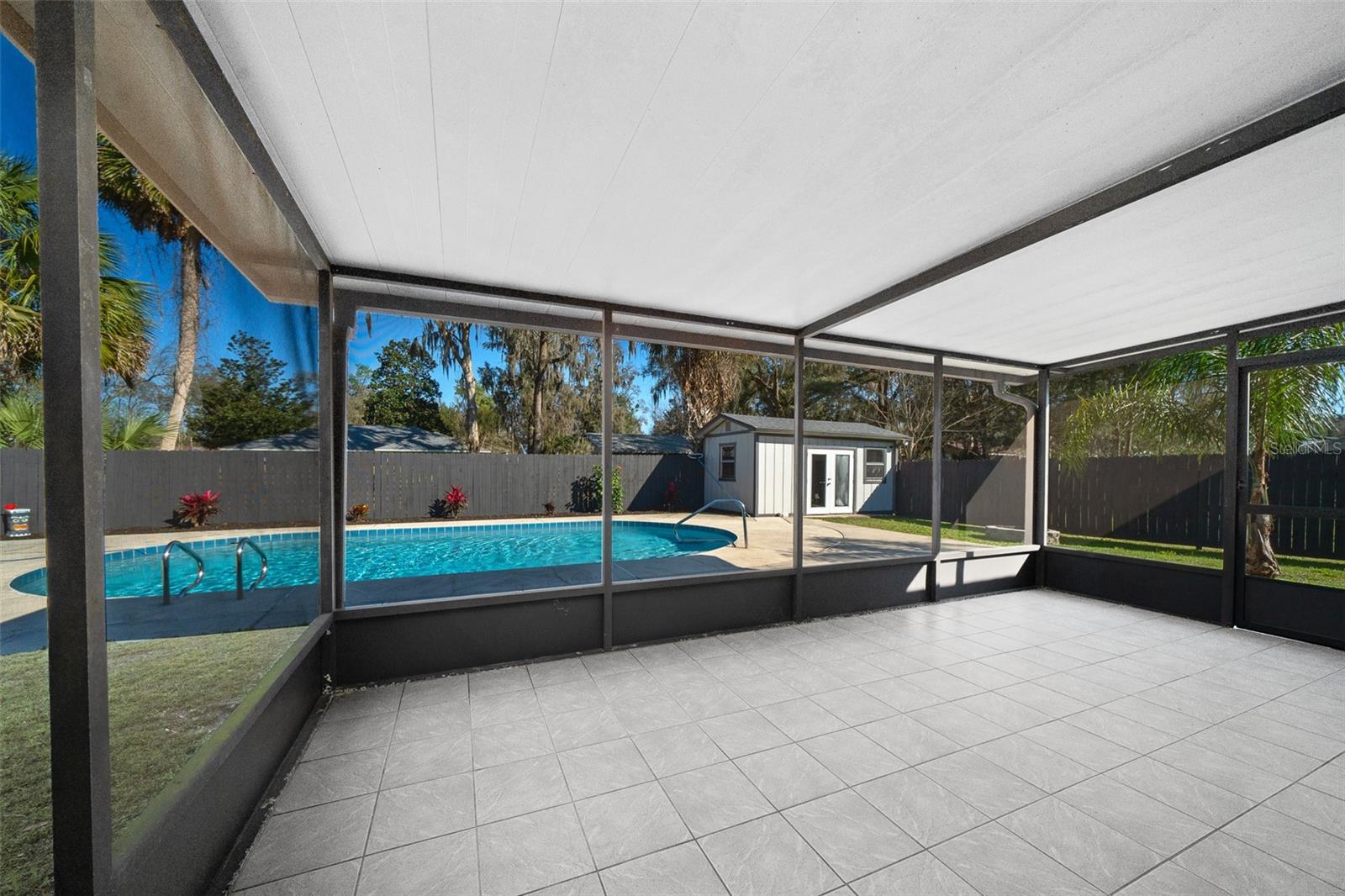 Image 15 of 51 For 5011 33rd Avenue