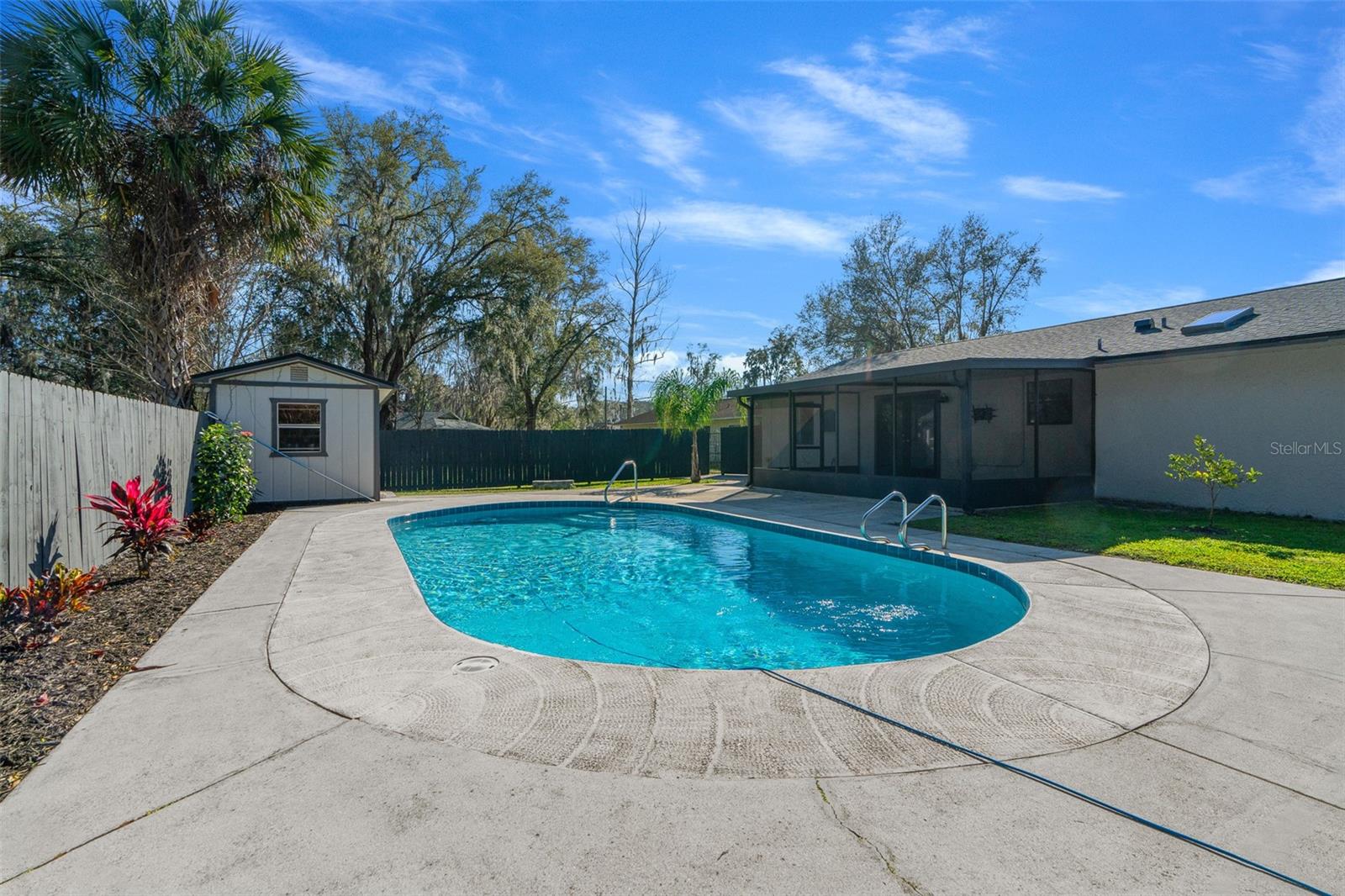 Image 32 of 51 For 5011 33rd Avenue