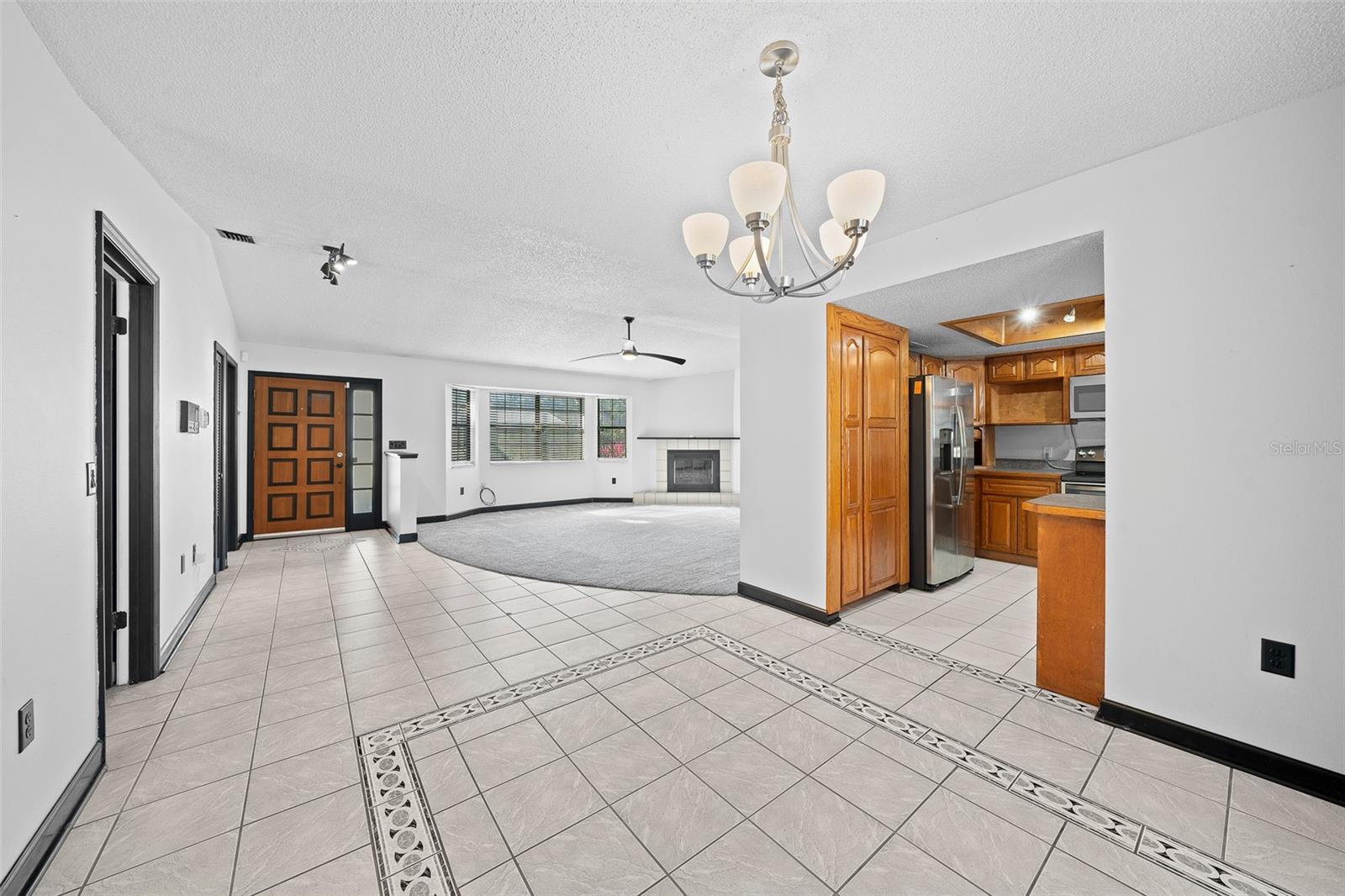 Image 7 of 51 For 5011 33rd Avenue