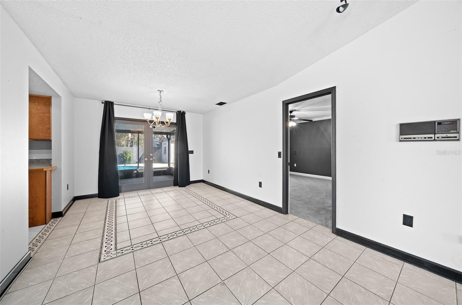 Image 8 of 51 For 5011 33rd Avenue