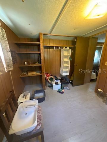 Listing photo id 11 for 8741 Highway 318