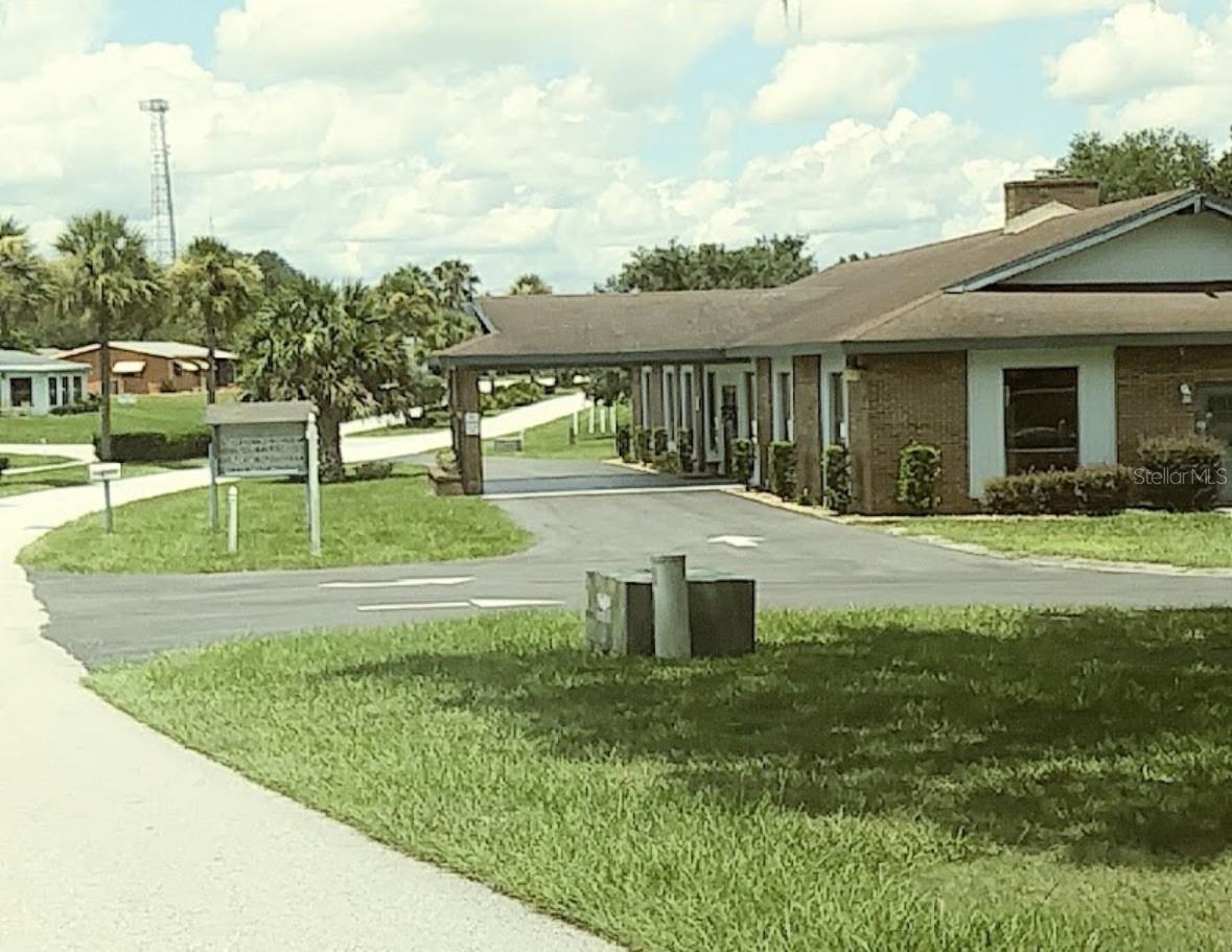 Image 16 of 18 For 10405 98th Terrace