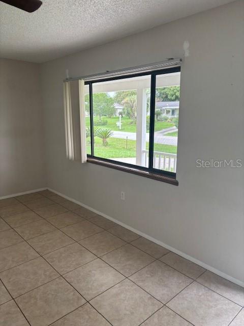 Image 4 of 18 For 10405 98th Terrace