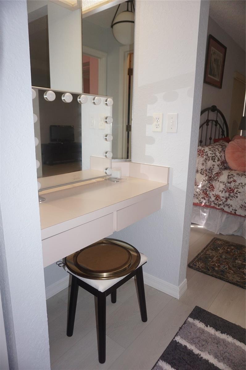 Image 21 of 38 For 8473 108th Place Road