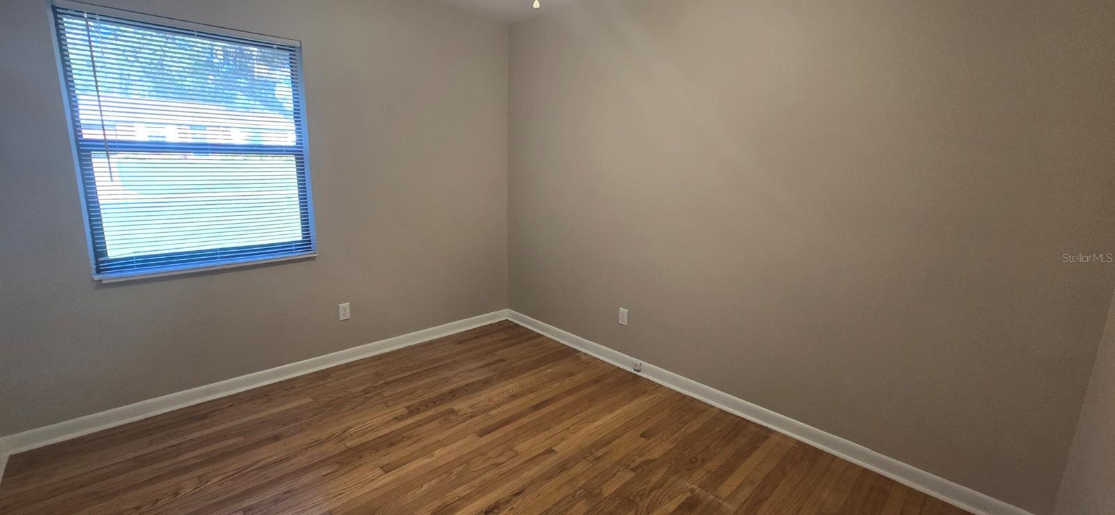 Image 10 of 13 For 715 33rd Avenue
