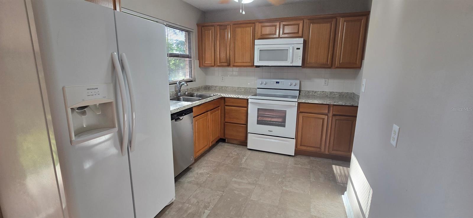 Image 7 of 13 For 715 33rd Avenue