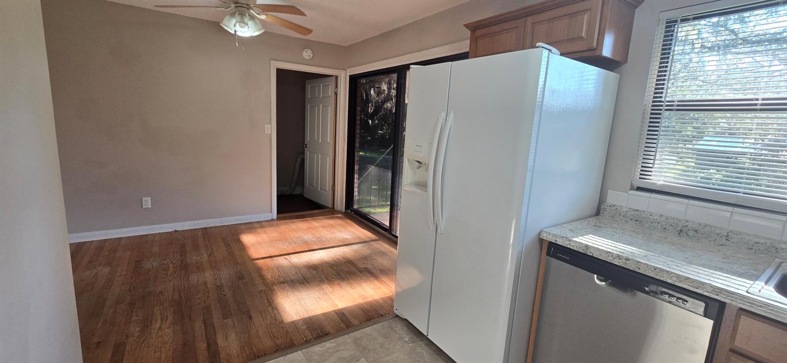 Image 8 of 13 For 715 33rd Avenue