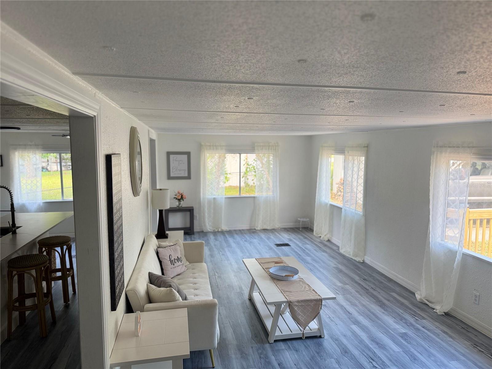 Image 11 of 35 For 18487 18th Street Road