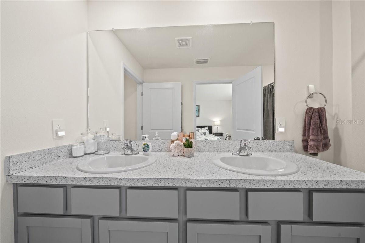 Image 46 of 62 For 8746 45th Court