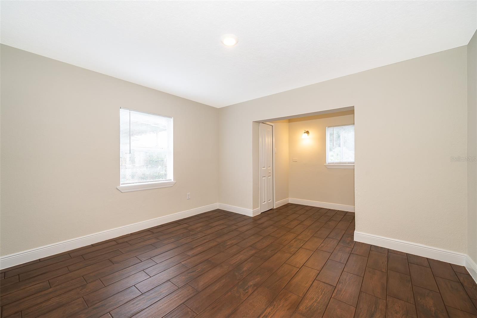 Image 11 of 24 For 1221 Elinore Drive