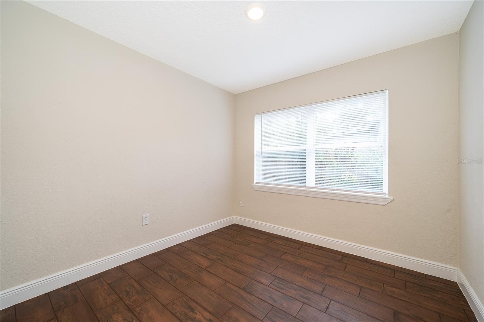 Image 12 of 24 For 1221 Elinore Drive