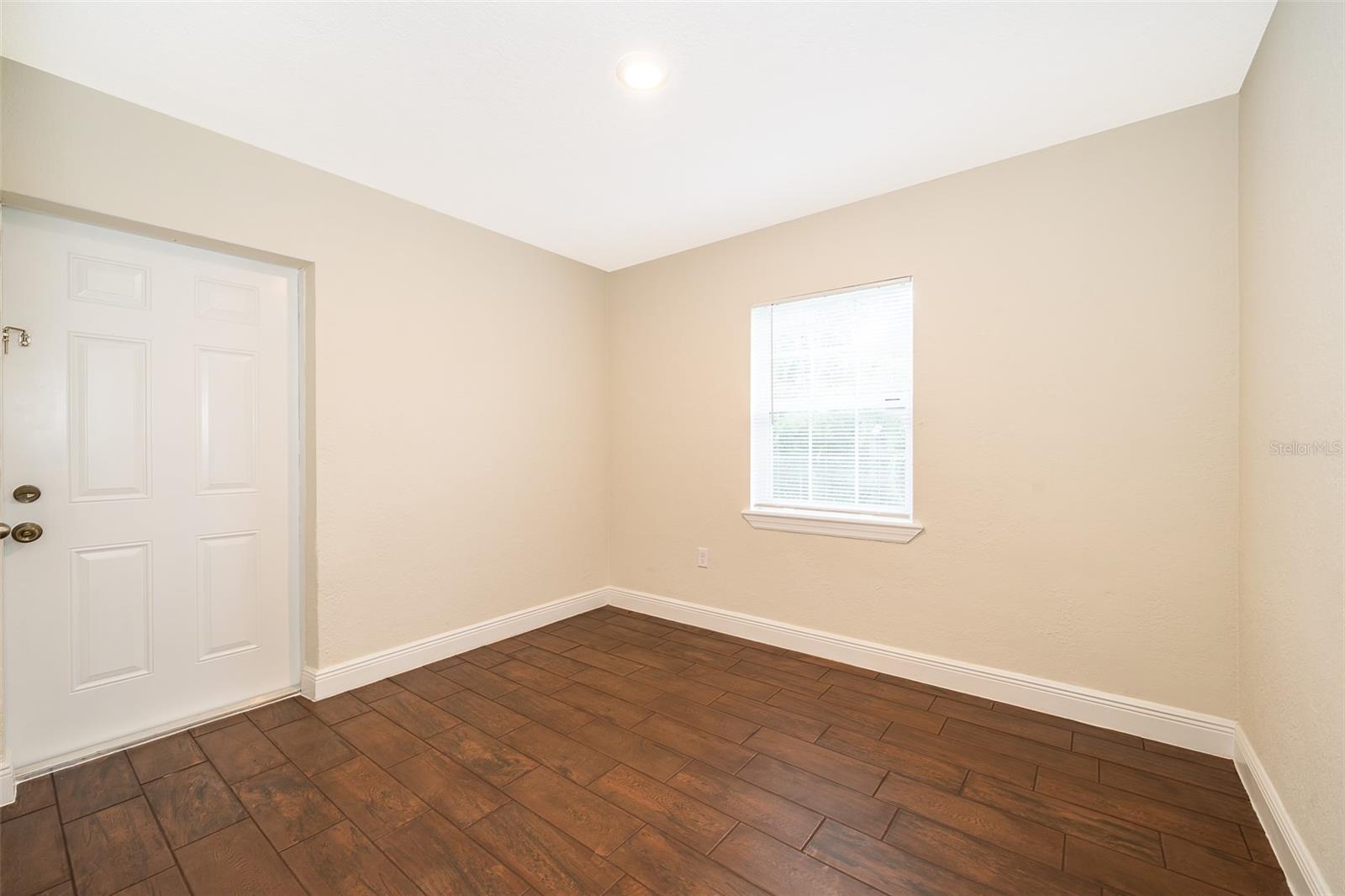 Image 13 of 24 For 1221 Elinore Drive