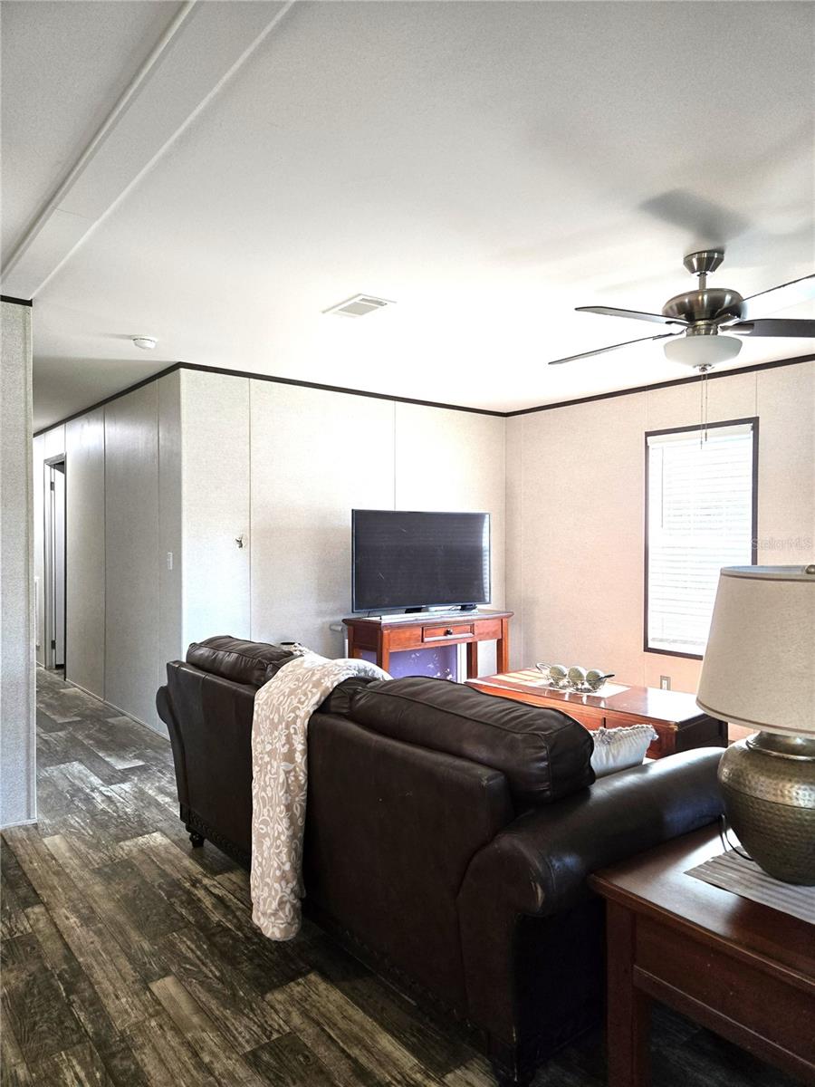 Image 3 of 14 For 9230 141st Lane