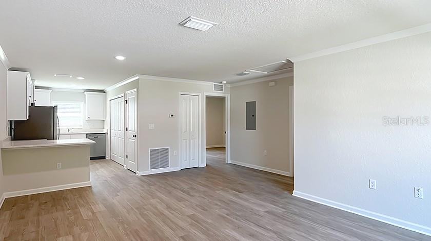 Listing photo id 1 for 9011 Travis Drive