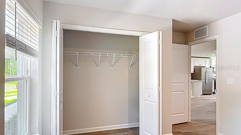 Listing photo id 6 for 9011 Travis Drive