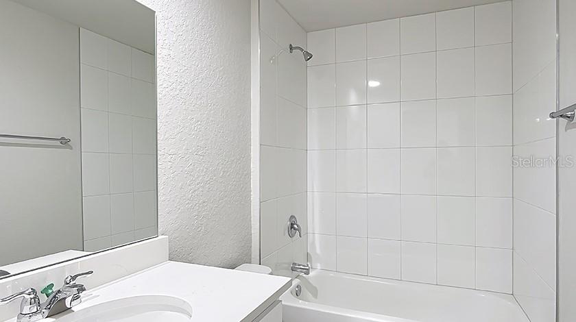 Listing photo id 7 for 9011 Travis Drive