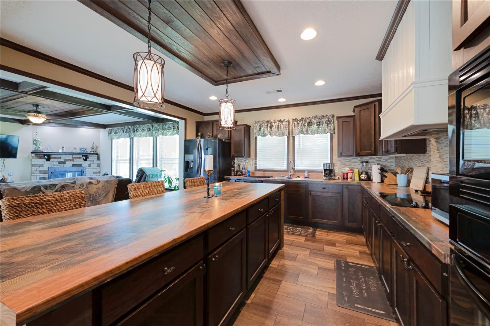 Image 3 of 23 For 6450 143rd Court