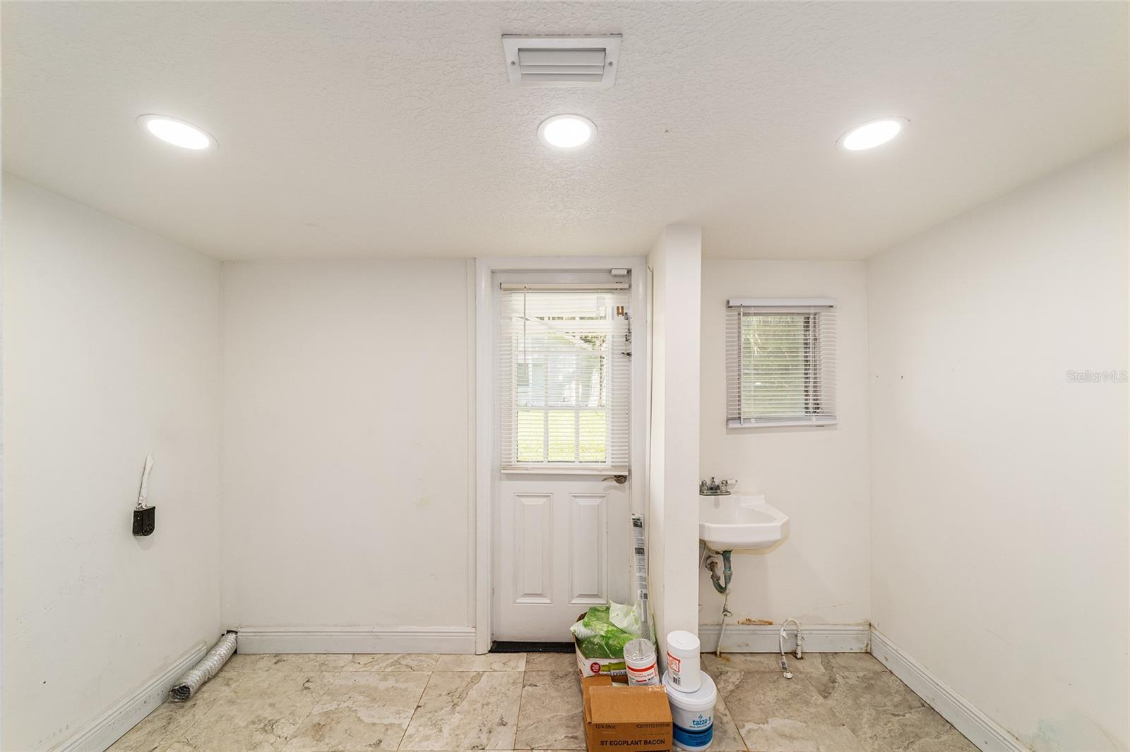 Listing photo id 20 for 10399 218th Lane Road