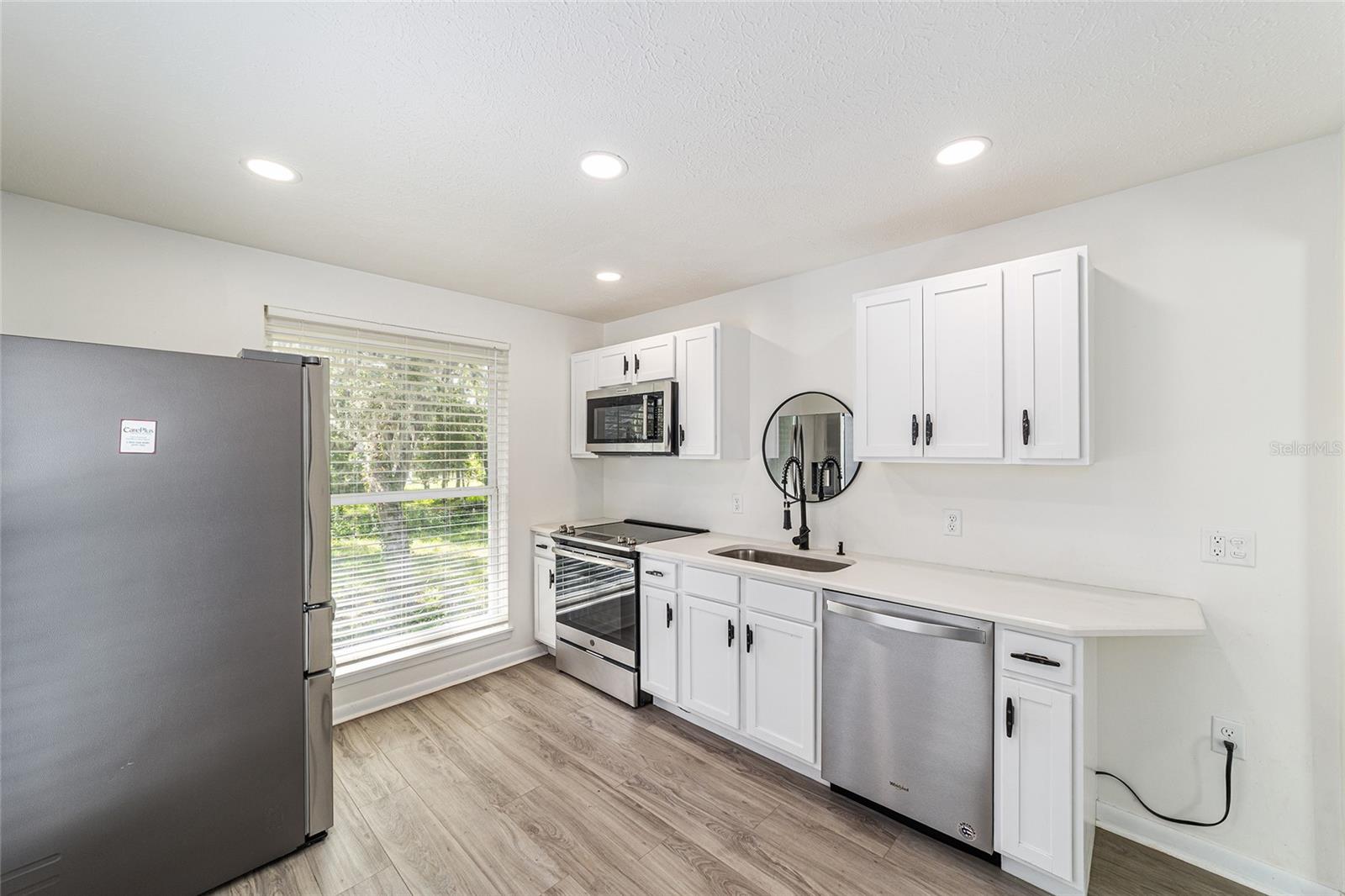 Listing photo id 41 for 10399 218th Lane Road