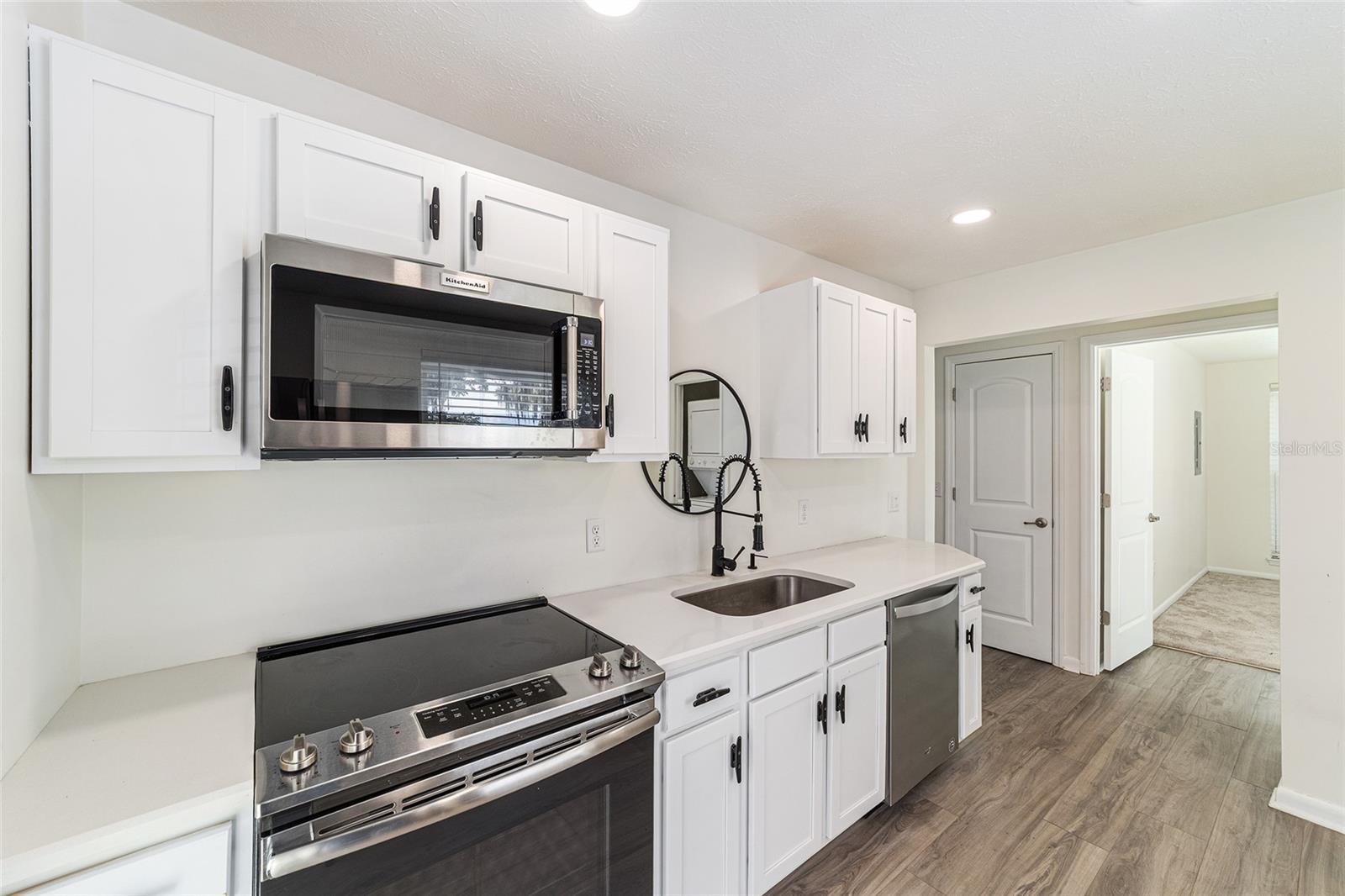 Listing photo id 42 for 10399 218th Lane Road