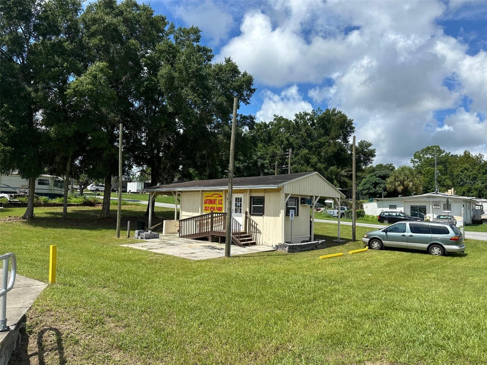 Listing photo id 8 for 4662 Carl G Rose Highway