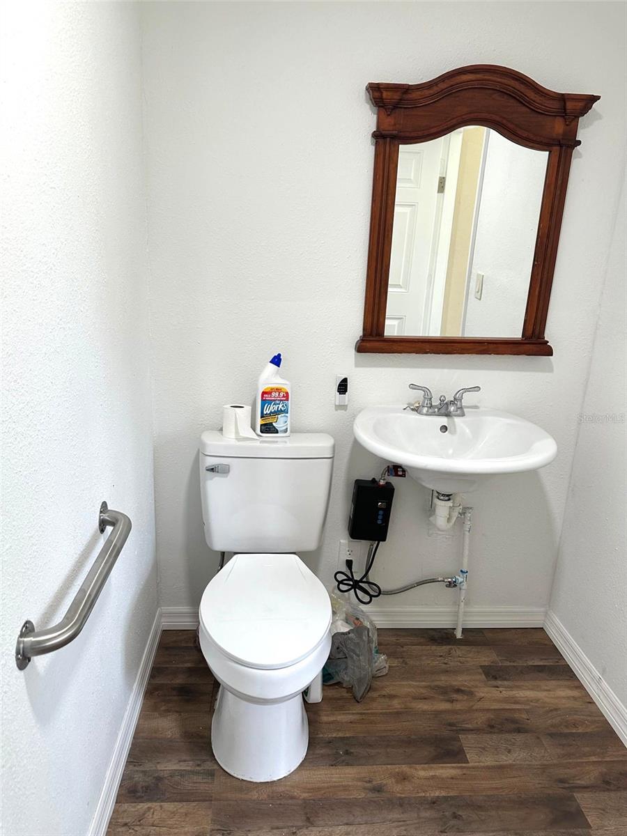 Listing photo id 12 for 4662 Carl G Rose Highway