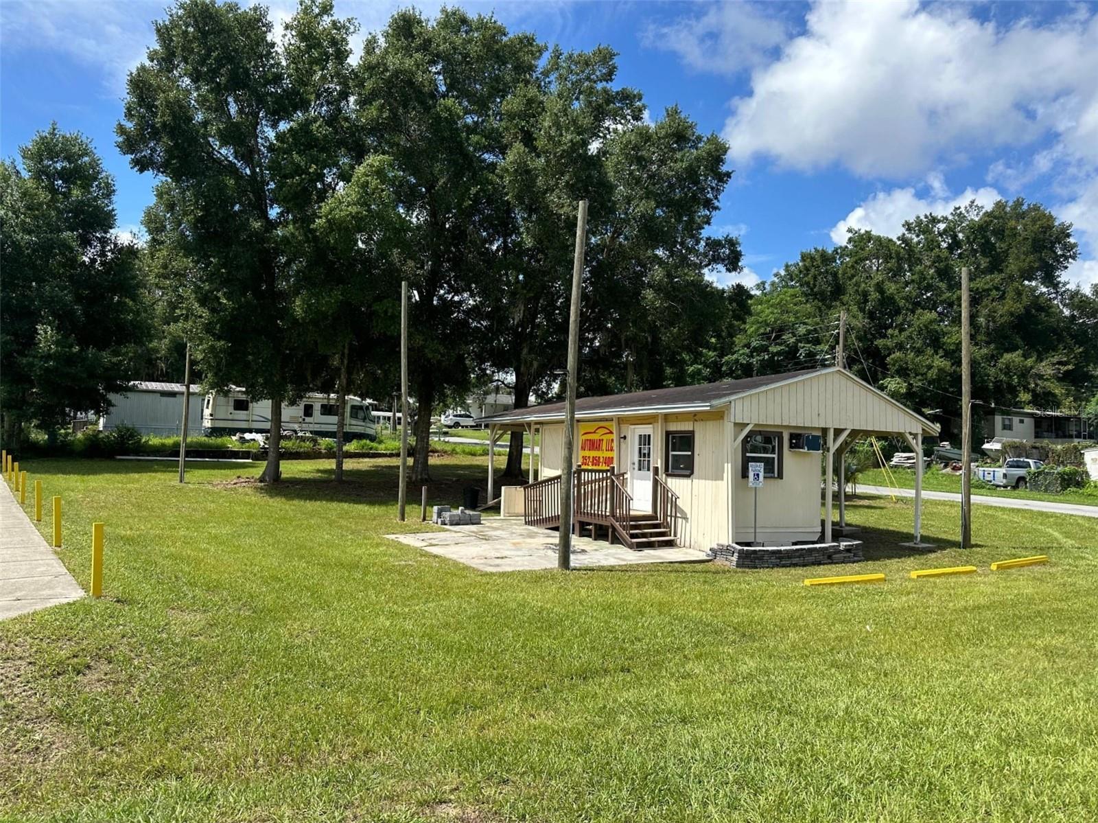 Listing photo id 2 for 4662 Carl G Rose Highway