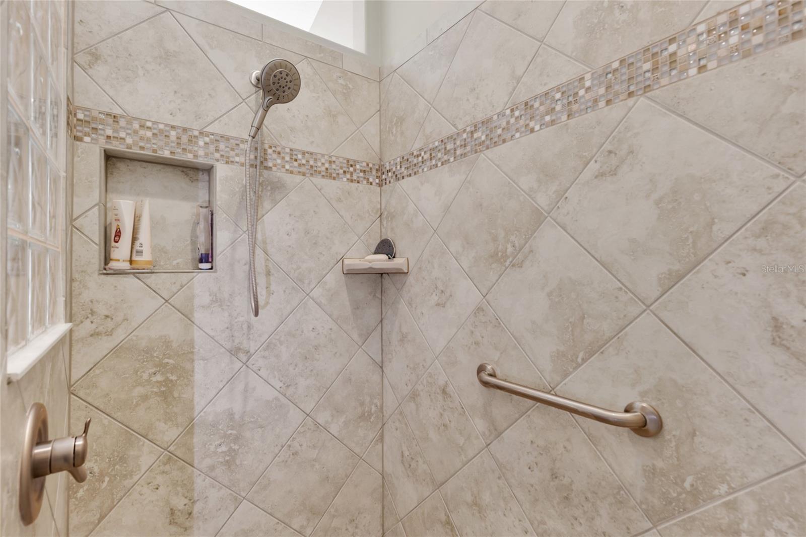 Listing photo id 22 for 491 Harlow Lane