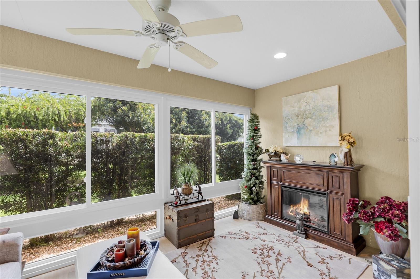 Listing photo id 24 for 491 Harlow Lane